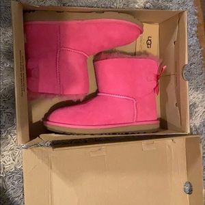 Pink Mini Bailey Bow Ugg’s
